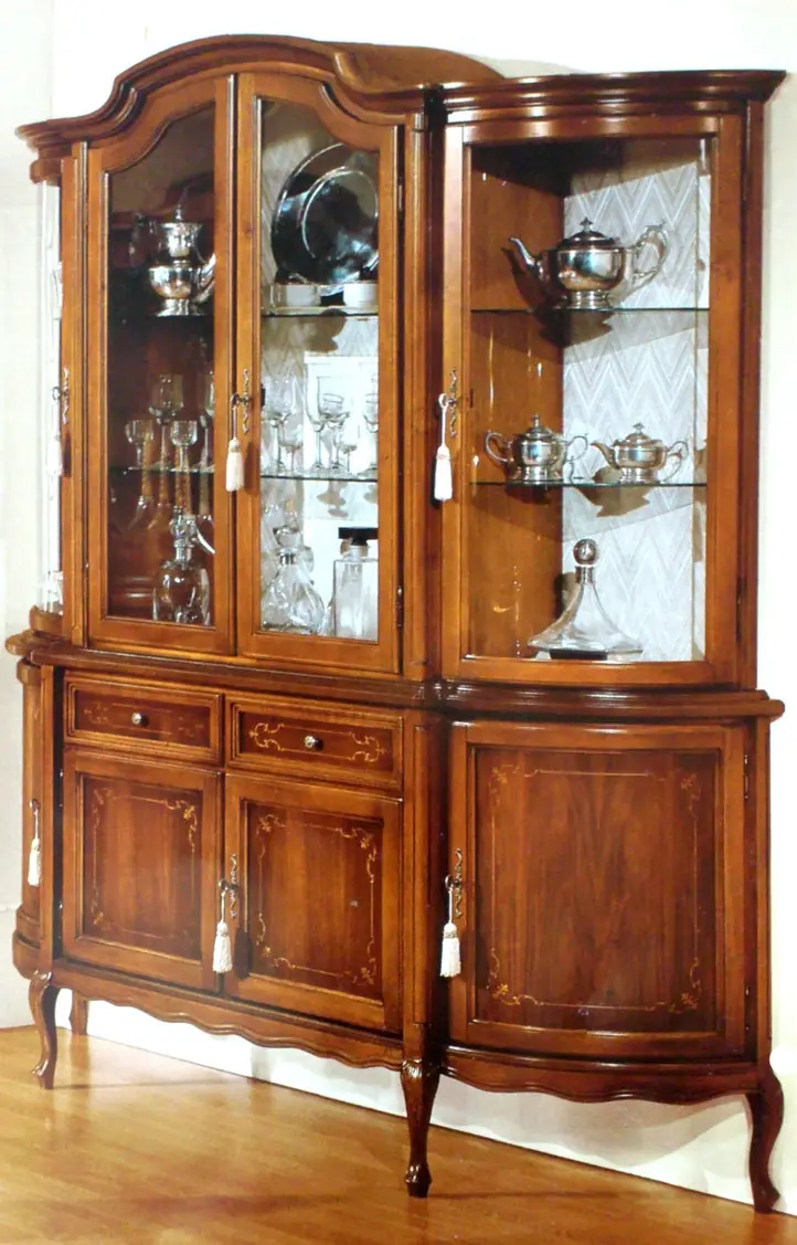 Display Cabinet 635 — cm. 188 x 46 x 215 H.