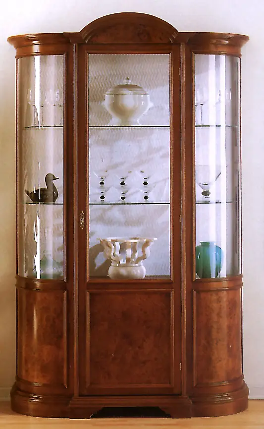 Display Cabinet 289 — cm. 123 x 42 x 196 H.
